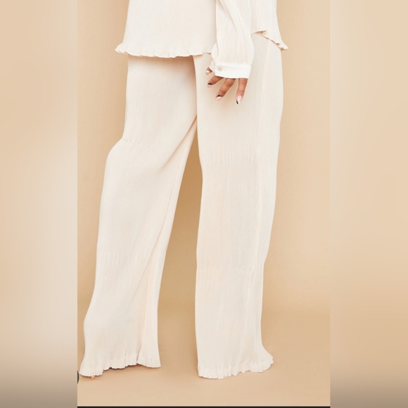 PrettyLittleThing PLT Pants 8 Cream Plisse High Waist Semi-sheer Wide Leg New - Picture 8 of 11